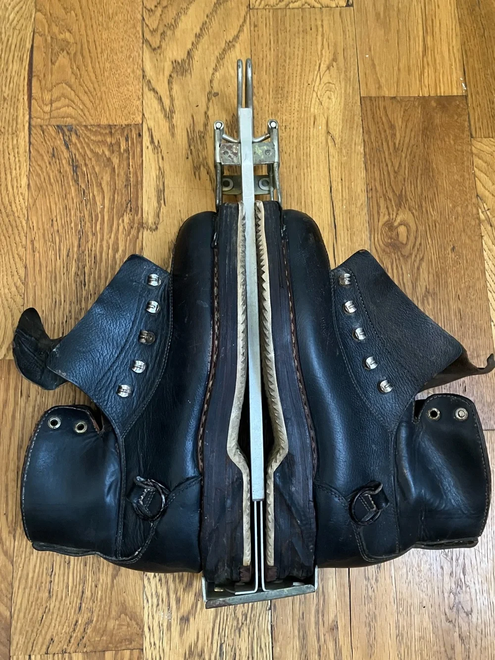 Vintage Henke? Stein Eriksen Size 8-2 Leather Cross Country Ski Boots Tyrol Tree
